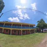 F8 Apto 1O Andar Perto 3 Praias E Comercio A Pe