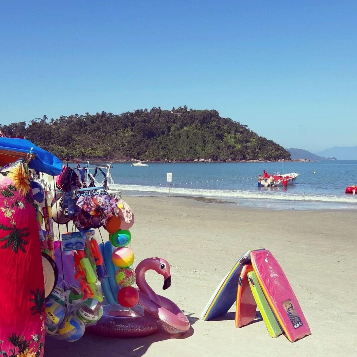 F8 Apto 1o Andar Perto 3 Praias E Comercio A Pe *