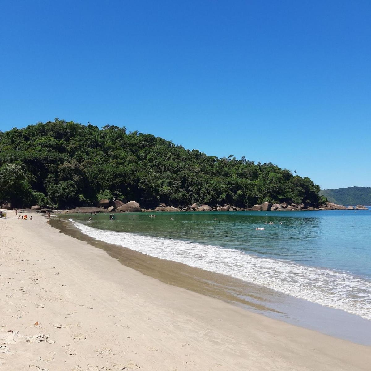 F8 Apto 1o Andar Perto 3 Praias E Comercio A Pe * Ubatuba