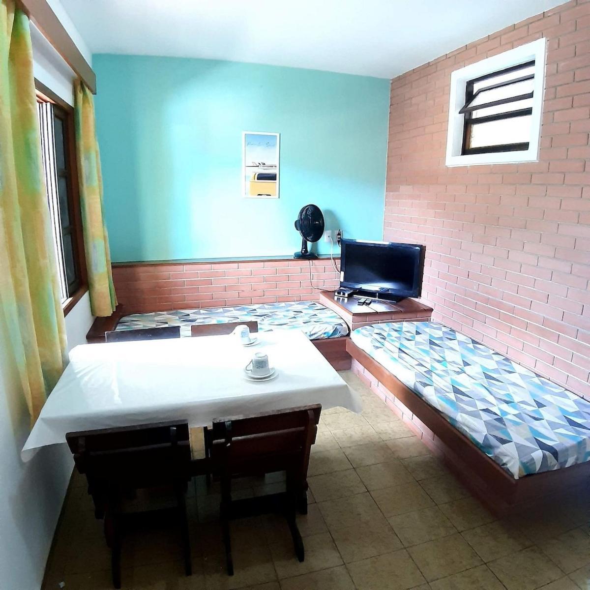 Apartamento F8 Apto 1o Andar Perto 3 Praias E Comercio A Pe *
