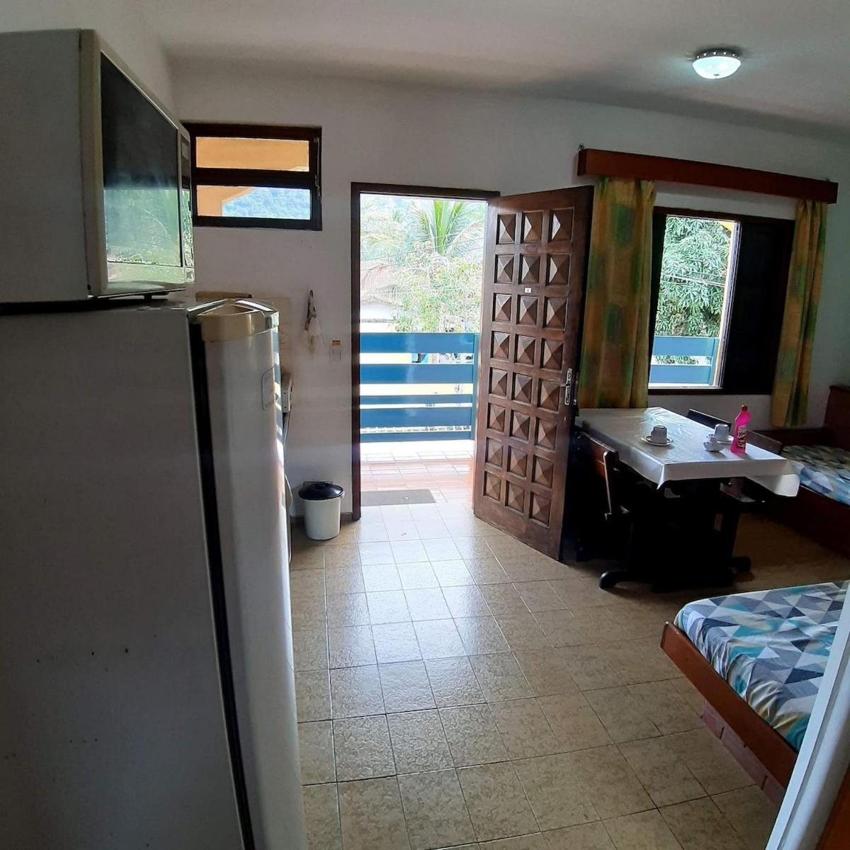 F8 Apto 1o Andar Perto 3 Praias E Comercio A Pe Apartamento Ubatuba